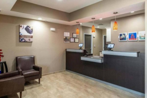 494B Large room with 2 beds and Kitchenette
